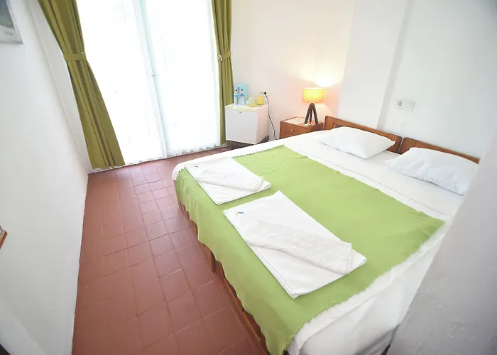 Caretta Caretta Hotel 2*