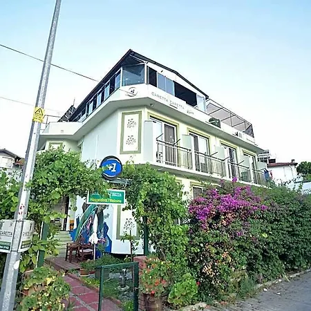 Caretta Caretta Hotel 2*