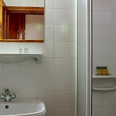 Hotel Caretta Caretta 2*
